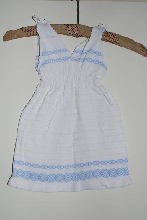 Leuke vintage blauw-witte poppen jurk, Verzamelen, Poppen, Gebruikt, Kleertjes, Ophalen of Verzenden