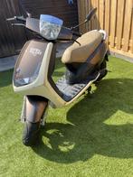 Peugeot vivacity, Fietsen en Brommers, Scooters | Peugeot, Ophalen of Verzenden, Zo goed als nieuw, Overige modellen