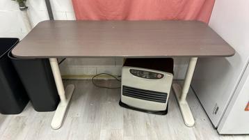 Ikea bekant bureau 140x60cm