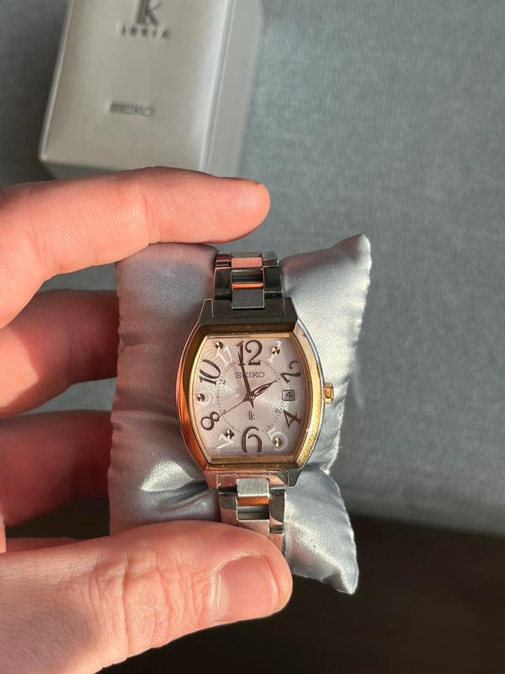 Seiko Lukia Solar horloge, Sieraden, Tassen en Uiterlijk, Horloges | Dames, Zo goed als nieuw, Seiko, Staal, Ophalen of Verzenden