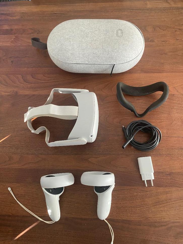 Oculus quest 2, Spelcomputers en Games, Virtual Reality, Zo goed als nieuw, Overige platformen, VR-bril, Ophalen of Verzenden