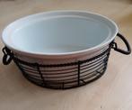 Schaal met draadmand.
Staat leuk op tafel, Ophalen of Verzenden, Zo goed als nieuw, Overige materialen