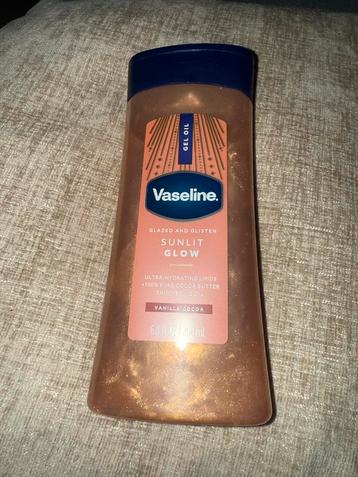 Vaseline Sunlit Glow Gel Olie beschikbaar voor biedingen