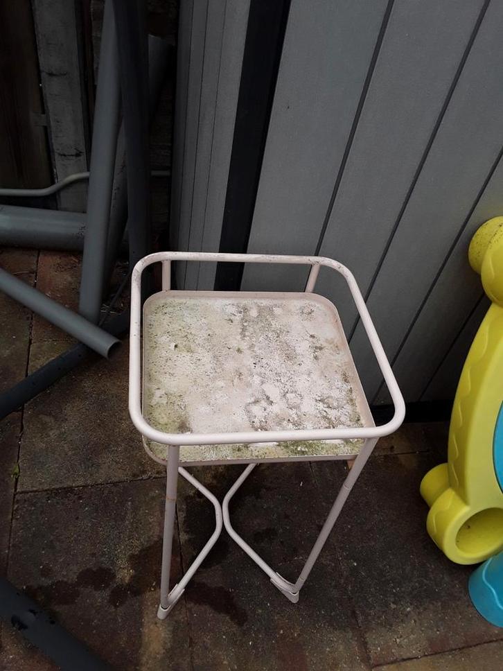 Planten tafeltje ikea bijna gratis, Tuin en Terras, Overige Tuin en Terras, Ophalen