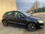 Volkswagen Polo 1.2 TSI 6Versnel Pano, Voorwielaandrijving, Euro 5, 40 €/maand, Zwart