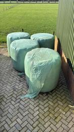 4 grote ronde balen hooi 2025, Ophalen, Vee