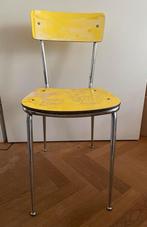 2 Vintage Keukenstoeltjes Jaren '60 Geel, Huis en Inrichting, Stoelen, Ophalen, Gebruikt, Twee, Overige kleuren