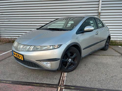 Honda Civic 1.4 I 5DR 2009 Beige Airco Nieuwe APK! 6-bak, Auto's, Honda, Particulier, Civic, ABS, Airbags, Airconditioning, Boordcomputer