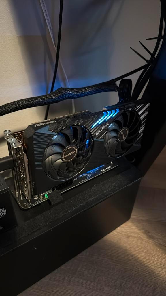 ADT-LINK UT3G EGPU DOCK, Computers en Software, Videokaarten, Zo goed als nieuw, PCI-Express 4.0, GDDR6, Ophalen