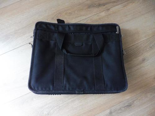Zwarte laptop tas van Targus, Computers en Software, Laptoptassen, Zo goed als nieuw, Aktetas, 17 inch of meer, Ophalen of Verzenden