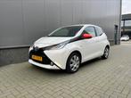 Toyota Aygo 1.0 Vvt-i 69pk 5D 2018 Wit, Voorwielaandrijving, Stof, 4 stoelen, Wit