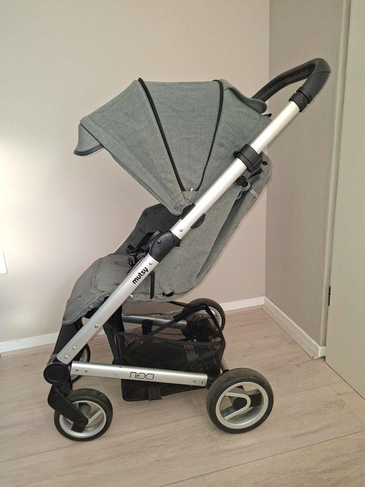 Mutsy Nexo Buggy - Mos Grey Melange (Zo Goed Als Nieuw), Kinderen en Baby's, Kinderwagens en Combinaties, Zo goed als nieuw, Kinderwagen