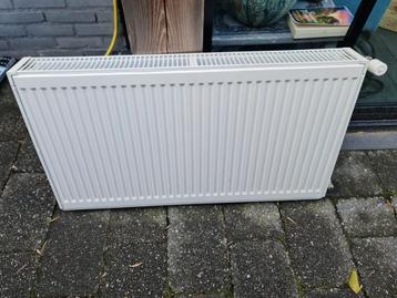 Dubbele radiator beschikbaar voor biedingen