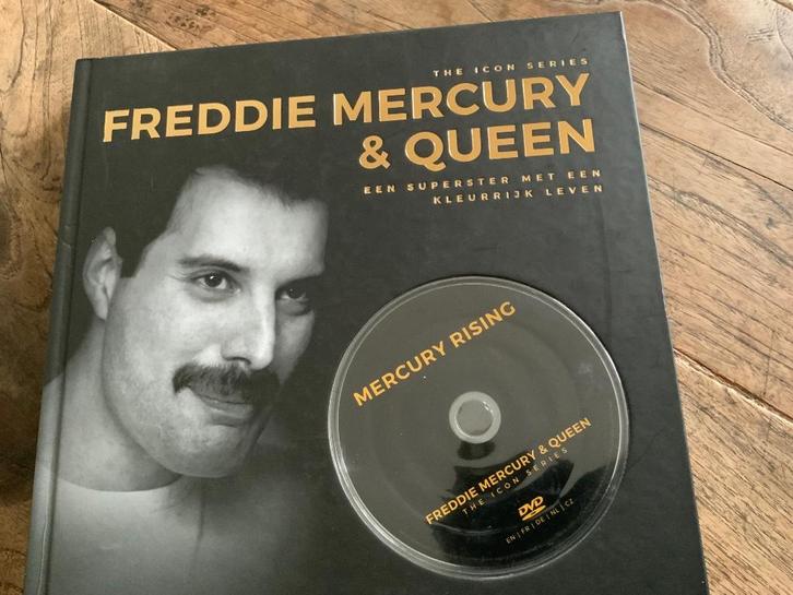 Koffietafelboek boek dvd Freddie Mercury & Queen Icon Series, Boeken, Muziek, Zo goed als nieuw, Artiest, Ophalen