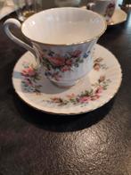 Royal Standard Kop en Schotel - Rozenmotief, Antiek en Kunst, Antiek | Servies compleet, Ophalen of Verzenden