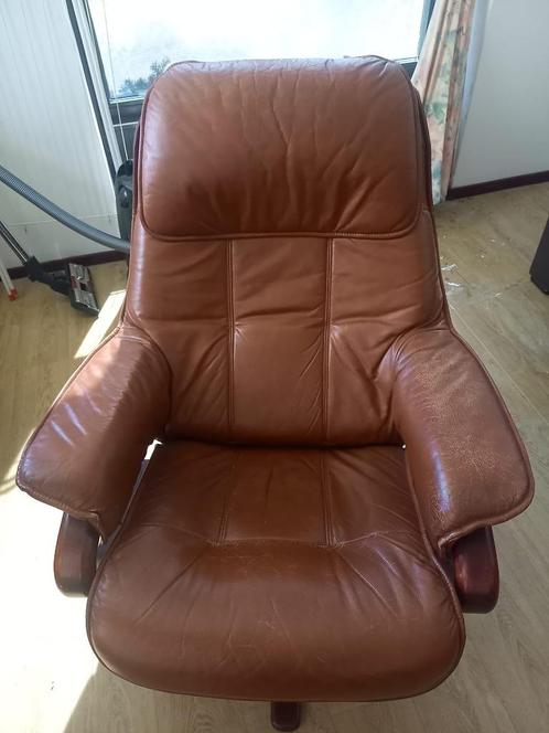 Vintage Fauteuil - Bruin Leerlook, Huis en Inrichting, Fauteuils, Gebruikt, Leer, 50 tot 75 cm, 75 tot 100 cm, Ophalen