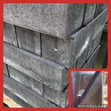 BETONPOEREN en PAALHOUDERS beschikbaar voor biedingen