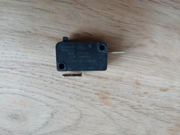 Defond DMU-1115-C Micro Switch  2 Pins beschikbaar voor biedingen