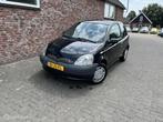 Toyota Yaris 1.0-16V VVT-i Terra, Auto's, Toyota, Voorwielaandrijving, Gebruikt, 4 cilinders, 400 kg