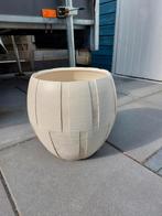 Grote crèmekleurige bloempot., Tuin en Terras, Bloempotten, Ophalen, Gebruikt, Rond, Binnen
