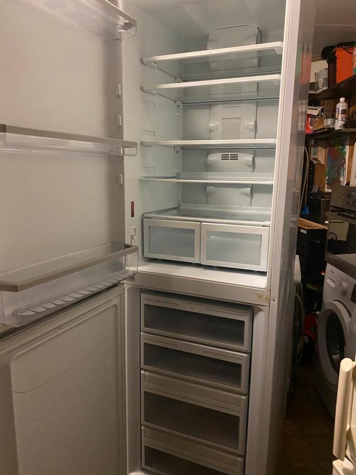Koelvriescombinatie van Hotpoint 4 vriesladen en No Frost, Huis en Inrichting, Keuken | Keukenbenodigdheden, Gebruikt, Ophalen of Verzenden