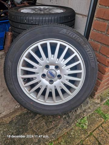 ‼️VOLVO C30/S40/V50 ZOMERBANDEN EN EEN SET WINTERBANDEN ‼️  beschikbaar voor biedingen