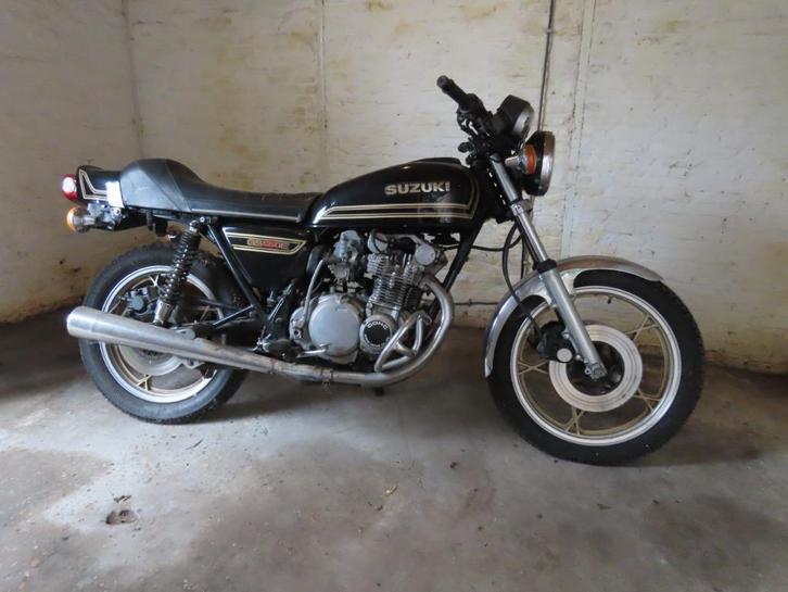Suzuki GS 550 bouwjaar 1980 (opknap project), Motoren, Motoren | Suzuki, Particulier, Overig, meer dan 35 kW, 4 cilinders, Ophalen