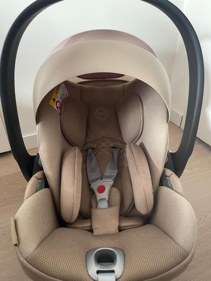Cybex Cloud T i-Size + Base T in Cozy Beige, Kinderen en Baby's, Autostoeltjes, Zo goed als nieuw, Overige merken, 0 t/m 13 kg
