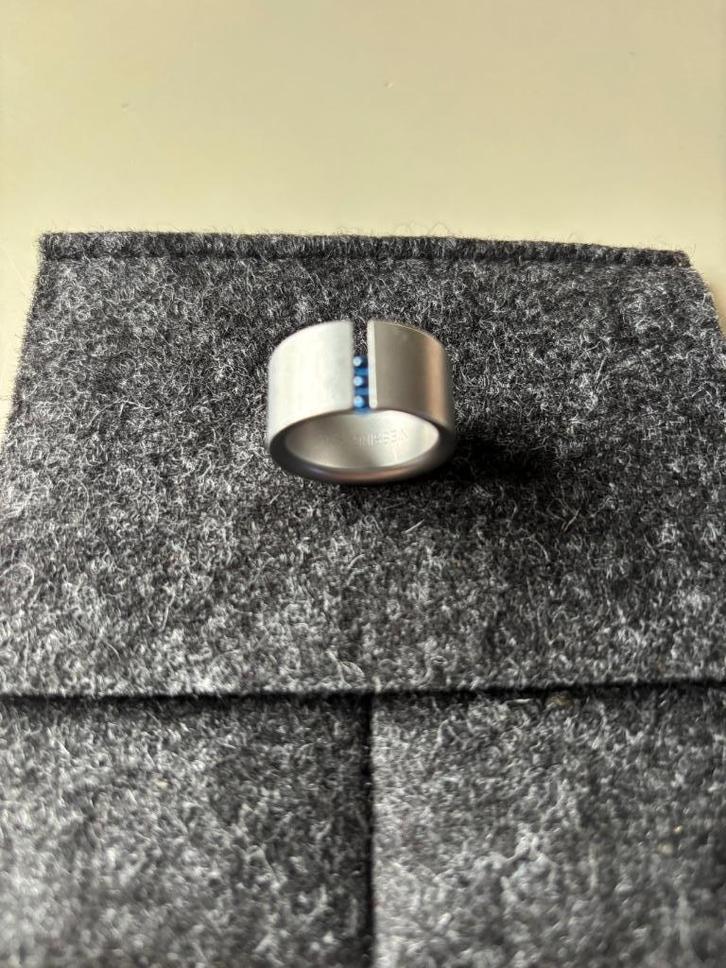 Niessing Abakus ring staal stainless steel, Sieraden, Tassen en Uiterlijk, Ringen, Gebruikt, Dame of Heer, 18 tot 19, Blauw, IJzer of Staal