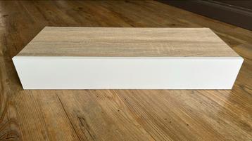 Sieraden lade / plank zwevend beschikbaar voor biedingen