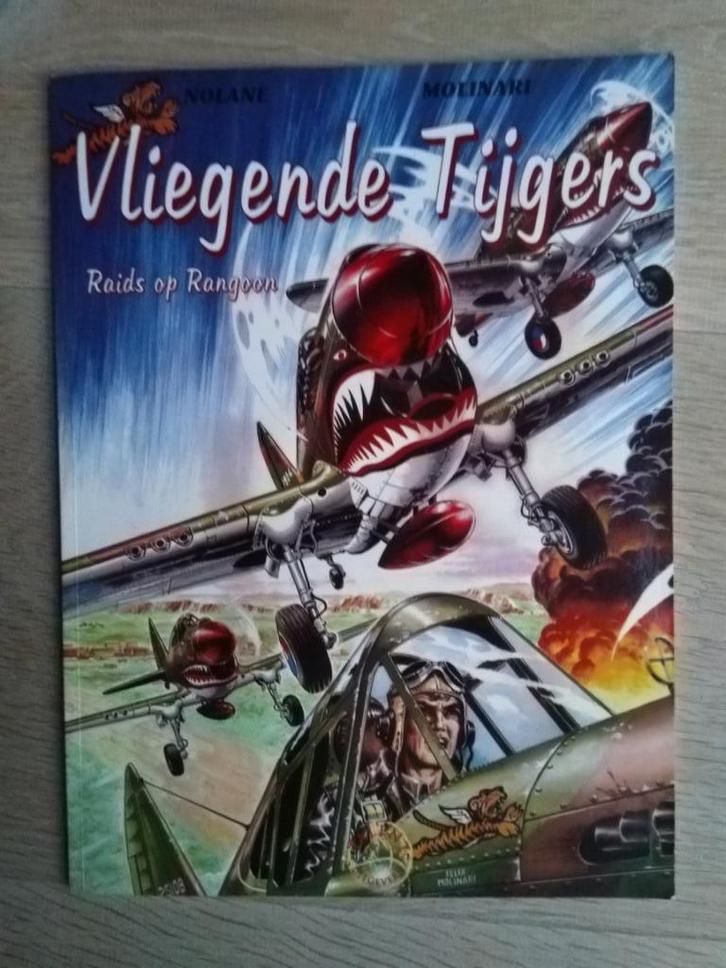 Vliegende tijgers - deel 1 t/m 4, Boeken, Stripboeken, Zo goed als nieuw, Meerdere stripboeken, Ophalen of Verzenden