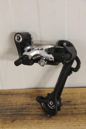 Shimano XT achterderailleur 9 speed , RD-M770 lange kooi beschikbaar voor biedingen