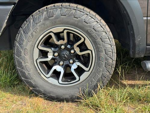 RAM Rebel Gen4 velgen en banden, Auto-onderdelen, Banden en Velgen, Banden en Velgen, All Season, 17 inch, 265 mm, Terreinwagen