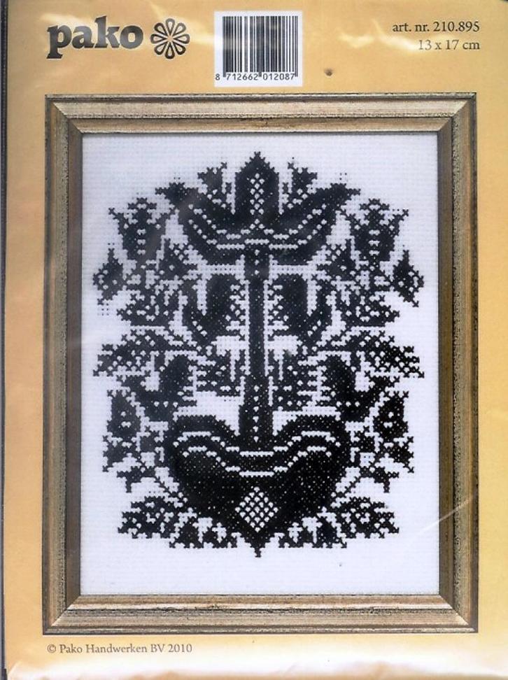 Cado pako borduurpakket  merklap zwart /wit    oude prijs, Hobby en Vrije tijd, Borduren en Borduurmachines, Nieuw, Borduurpakket