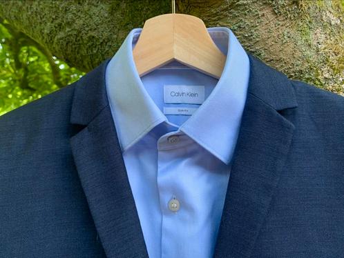 Jongens colbert met 2 overhemden, maat XS, Kleding | Heren, Kostuums en Colberts, Zo goed als nieuw, Maat 46 (S) of kleiner, Blauw