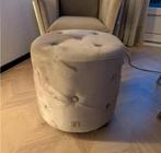 Riviera Maison poefje velvet in nieuw staat., Ophalen, Zo goed als nieuw, Beige, Vierkant