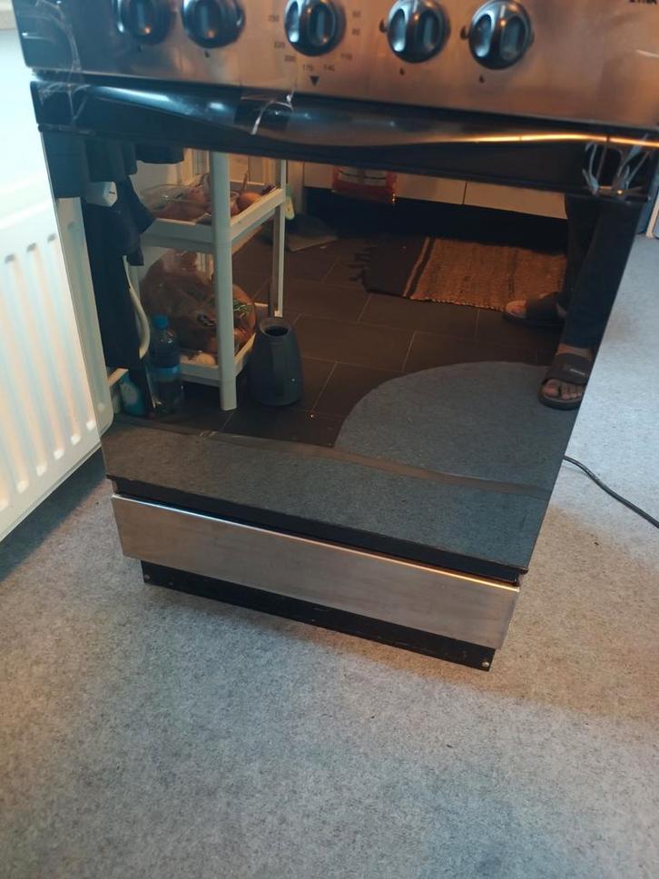 ETNA Gasfornuis - Oven bijna niet gebruikt!, Witgoed en Apparatuur, Fornuizen, Zo goed als nieuw, Vrijstaand, Gas, 4 kookzones