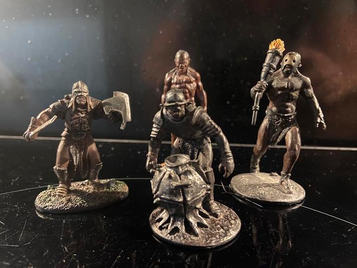 NLP lord of the rings special: Urukhai bomb maker, Verzamelen, Lord of the Rings, Zo goed als nieuw, Actiefiguurtje, Ophalen of Verzenden