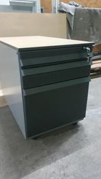 Ladeblok Ahrend zwart 2x, Huis en Inrichting, Kasten | Roldeurkasten en Archiefkasten, Ophalen, Zo goed als nieuw, Minder dan 50 cm