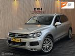 Volkswagen Touareg 3.0 TSI Hybrid Highline APK2027 ACC TREKH, Auto's, Automaat, Euro 5, Gebruikt, Zwart