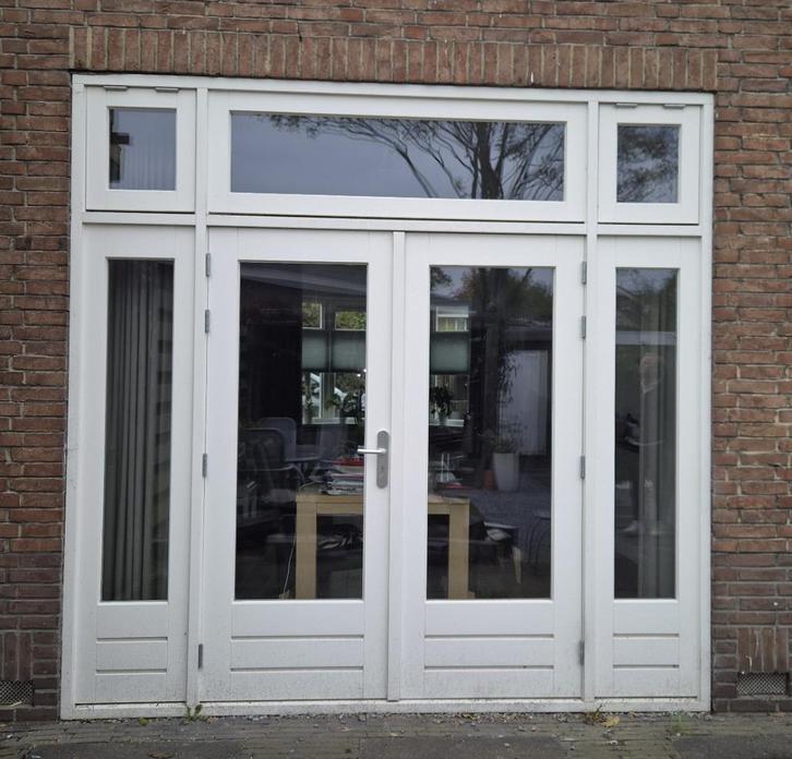 hoge hardhouten pui met openslaande tuindeuren, Doe-het-zelf en Verbouw, Kozijnen en Schuifpuien, Gebruikt, Deurkozijn, Hout, 225 cm of meer