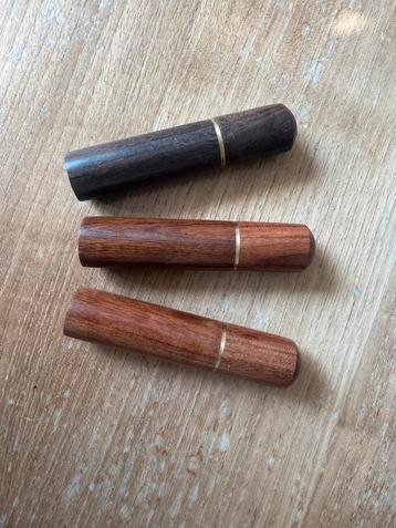 Wdt in 2 kleuren. beschikbaar voor biedingen