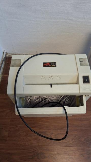 papierversnipperaar Dahle professionele uitvoering beschikbaar voor biedingen