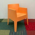 Twee oranje kunstof stoelen beleggingskans, Kunststof, Twee, Overige kleuren, Ophalen of Verzenden