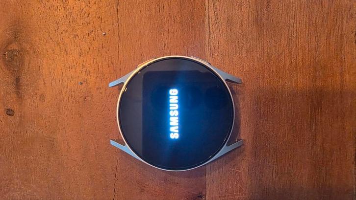 Samsung Galaxy Watch7 40mm, Sieraden, Tassen en Uiterlijk, Smartwatches, Zo goed als nieuw, Android, Wit, Waterdicht, Ophalen