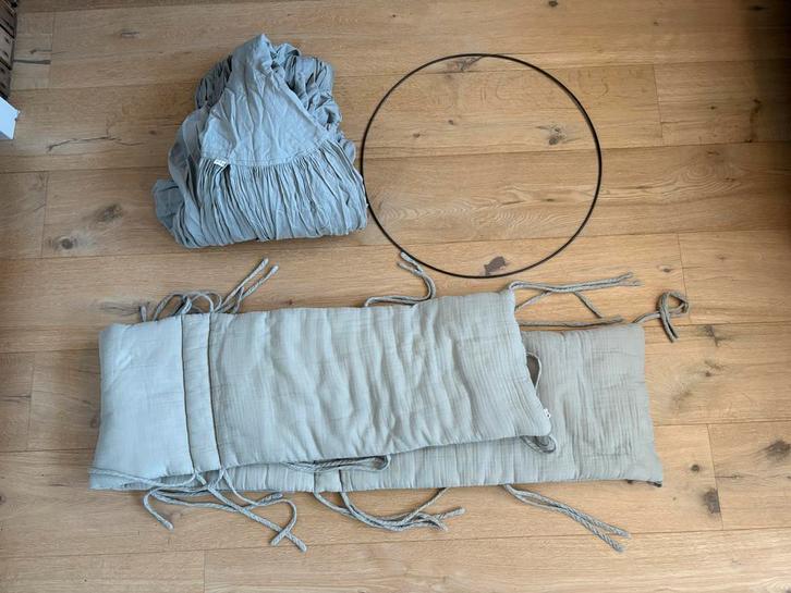 Numero 74 Bedhemel + Bedomrander in de kleur light grey, Kinderen en Baby's, Kinderkamer | Inrichting en Decoratie, Gebruikt, Overige typen