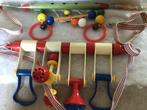 2 vintage boxhangers. Hout( Arpa)- Plastic (Ambi Toys), Ophalen of Verzenden, Gebruikt, Overige typen