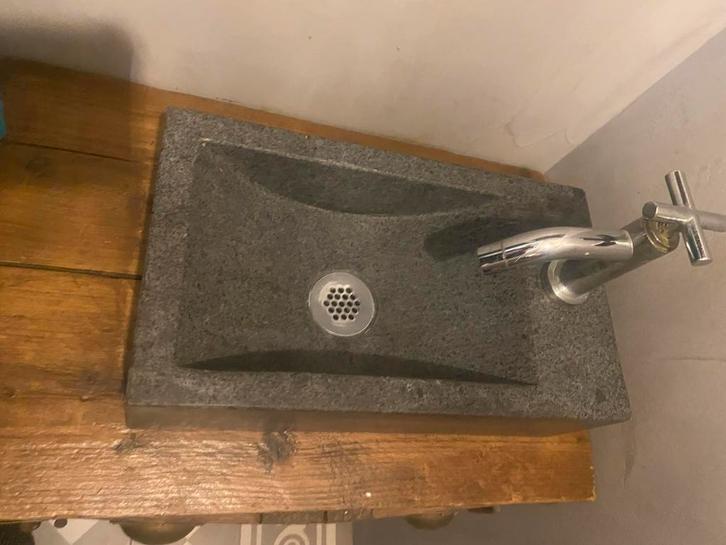 Mooi hardstenen fonteintje, Huis en Inrichting, Brandblussers en Brandkasten, Gebruikt, Ophalen