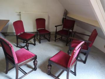 Stoelen  beschikbaar voor biedingen