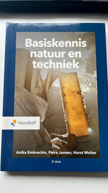 Anika Embrechts - Basiskennis Natuur en techniek beschikbaar voor biedingen